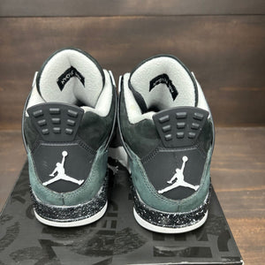 Jordan 4 Retro Fear (2024) - Image 5