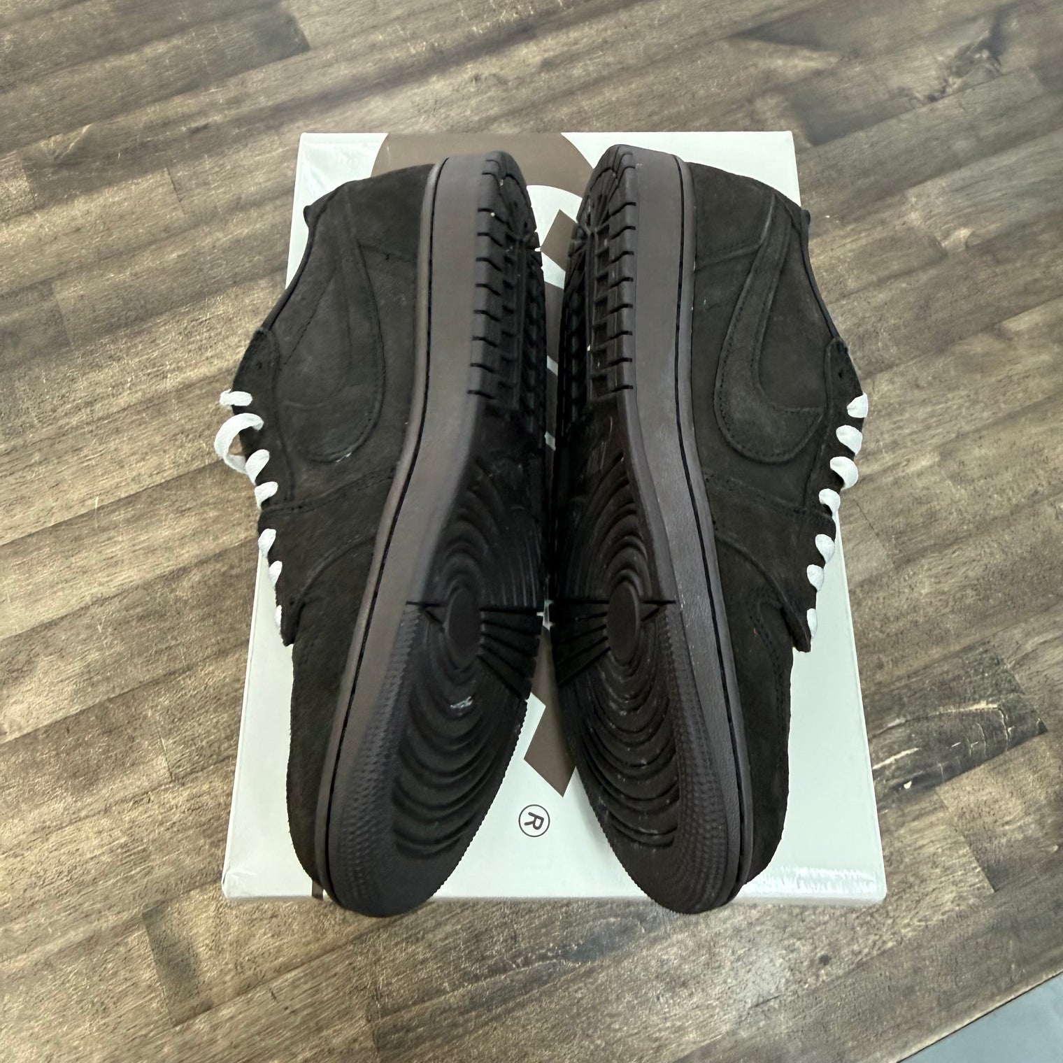 Travis Scott Velvet Brown Jordan 1 Retro Low OG SP (USED)