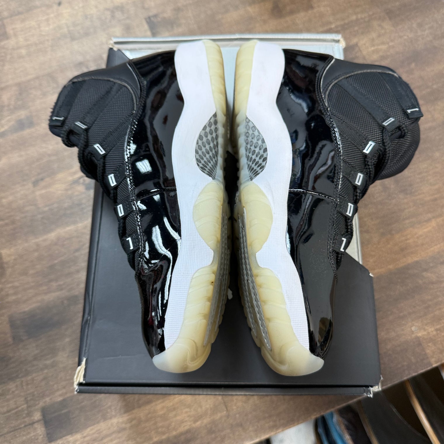 Jubilee Jordan 11 Retro (USED)