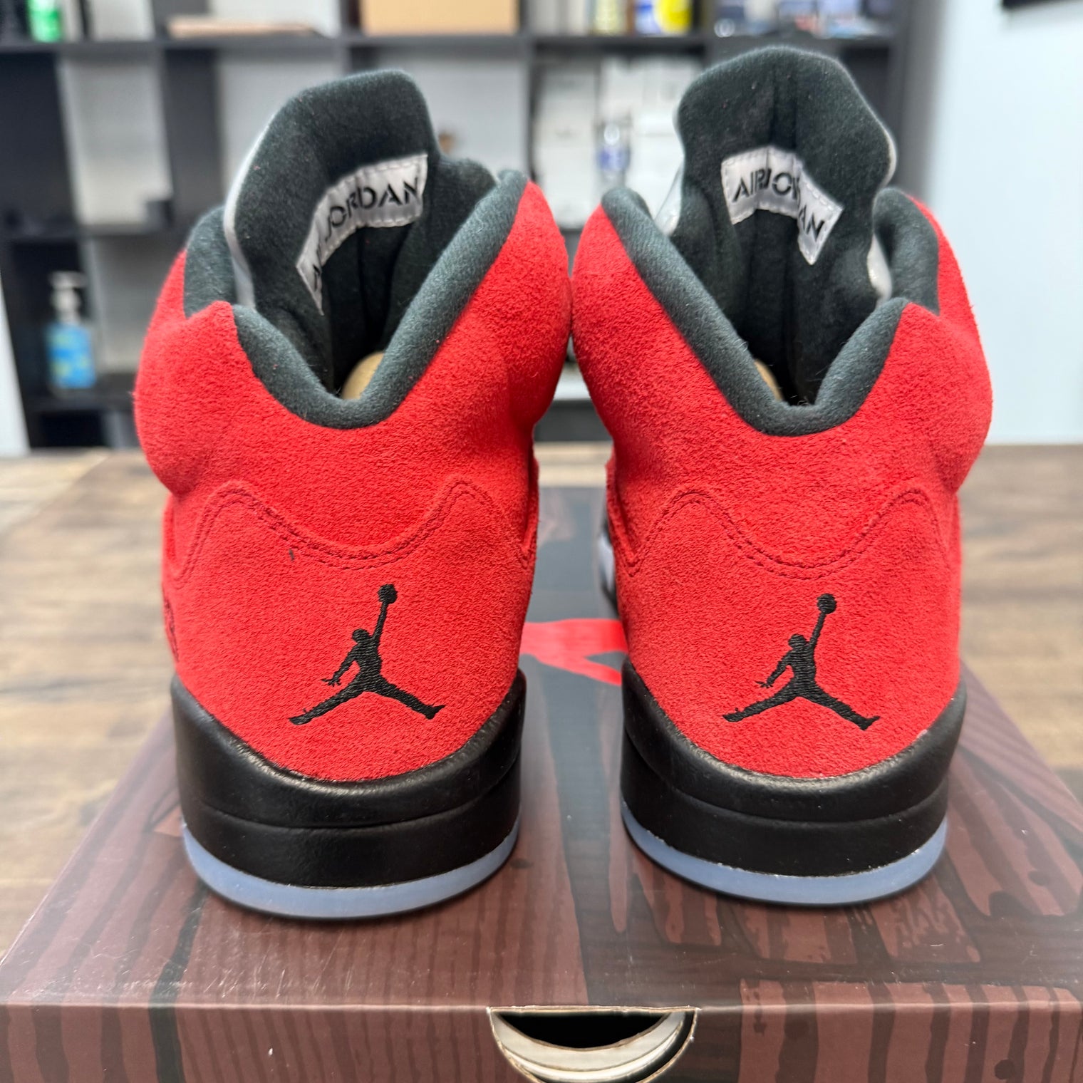 Raging Bull Jordan 5 Retro (USED)