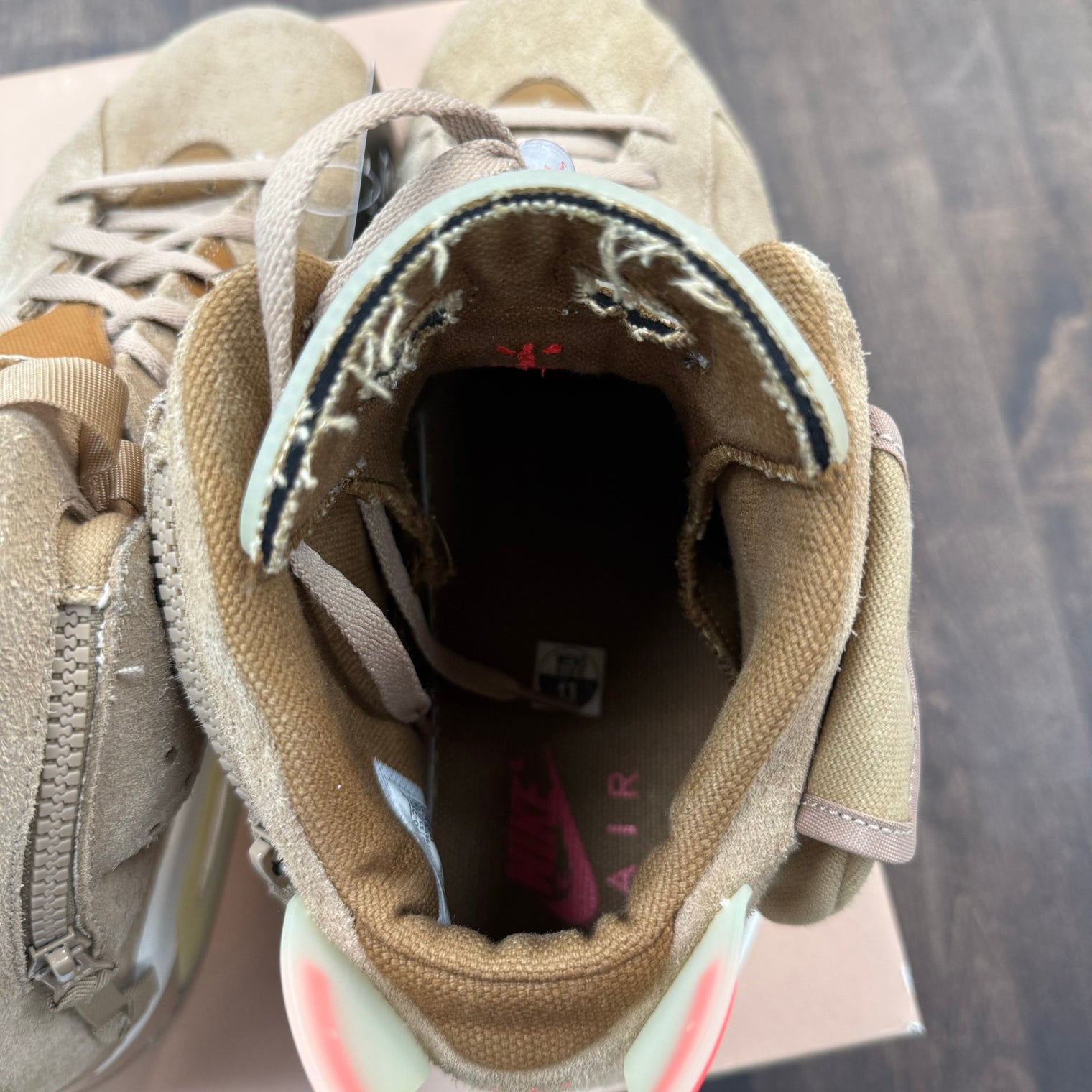 Travis Scott Jordan 6 Khaki (USED)