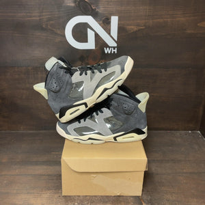 Jordan 6 Retro Tech Chrome (Women's) Size 8.5W (Pre-Owned) - Image 1