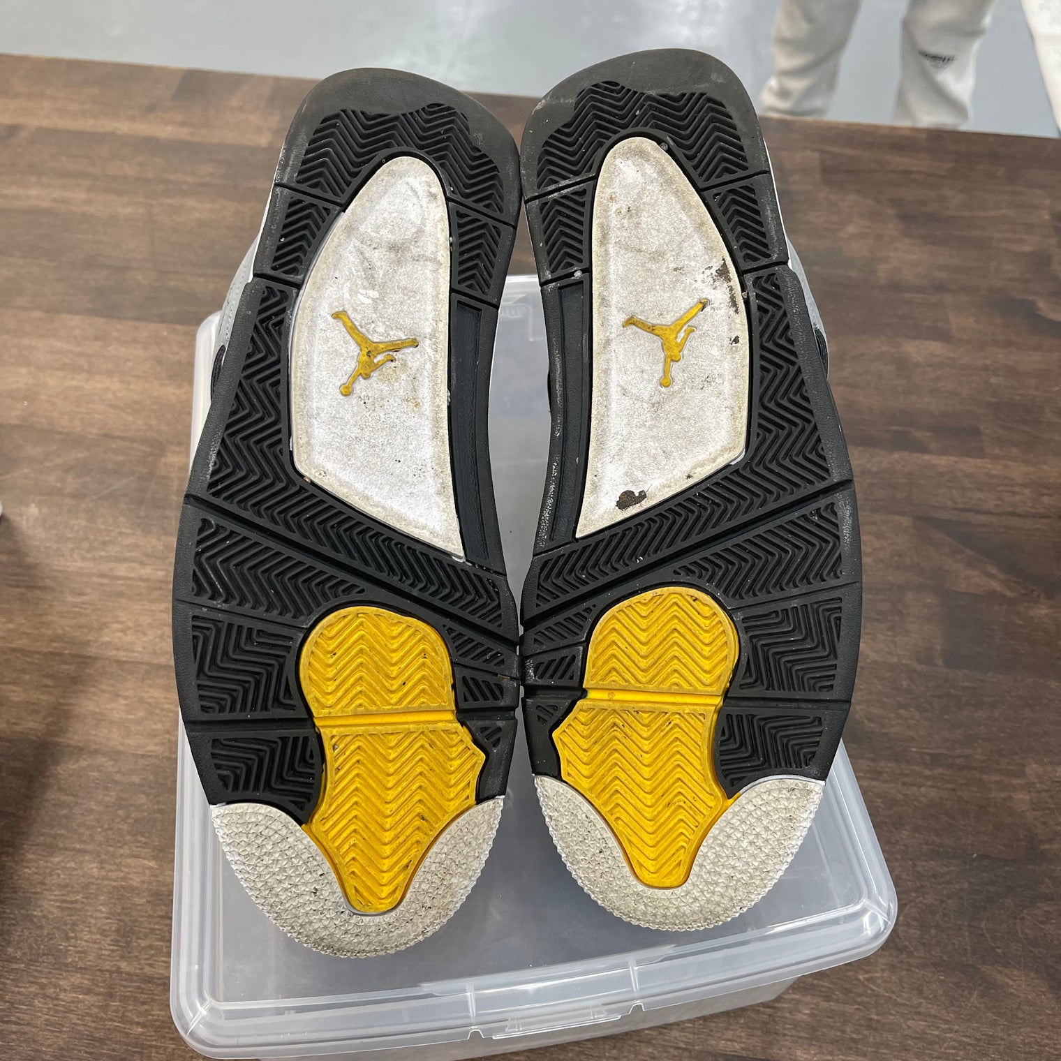Cool Grey Jordan 4 (USED, No Box)