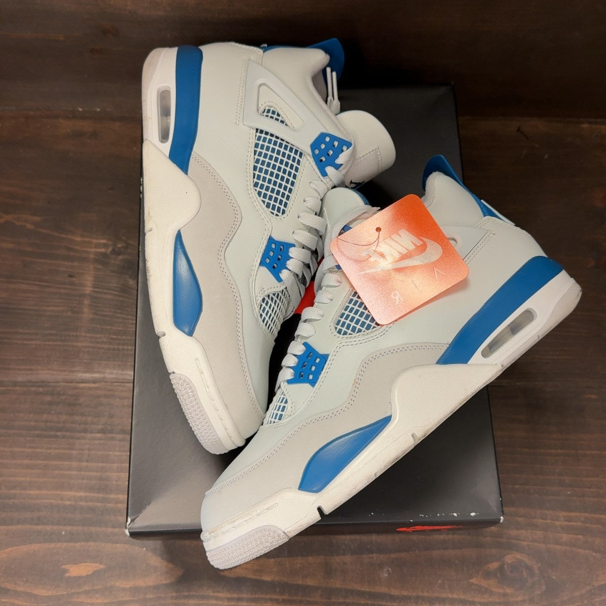 Jordan 4 Retro Military Blue (2024) - Image 2