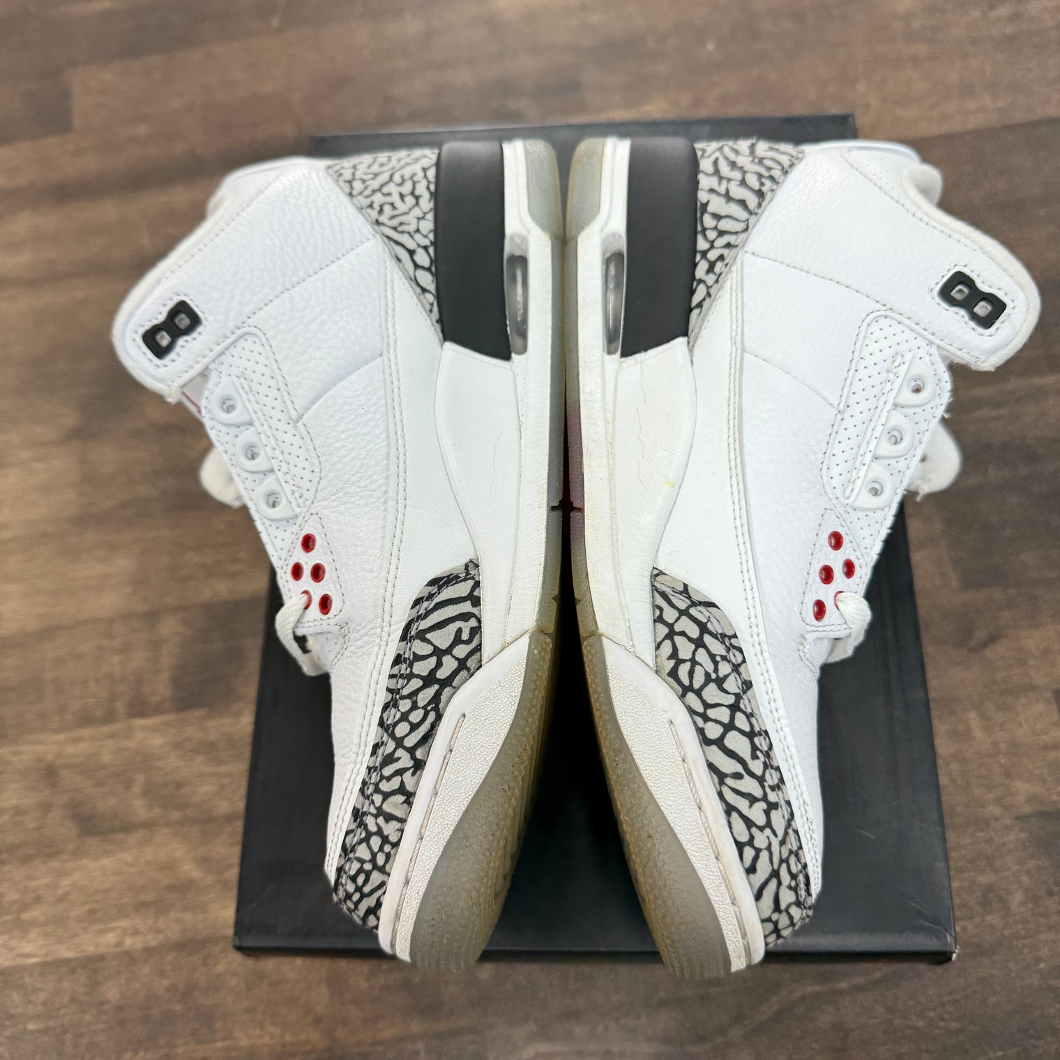 Free Throw Line White Cement Jordan 3 Retro (USED)