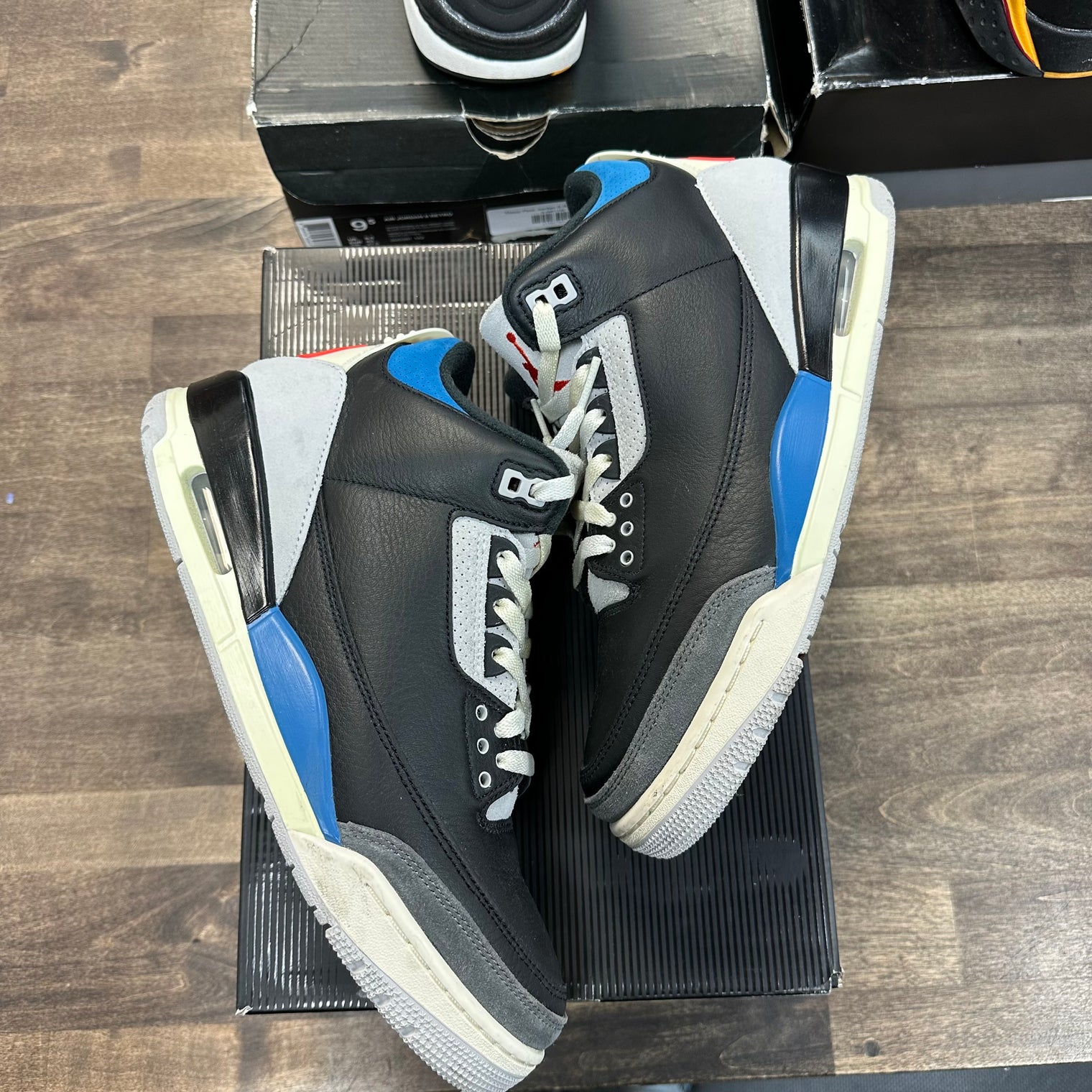 Rare Air Jordan 3 Retro OG (USED)