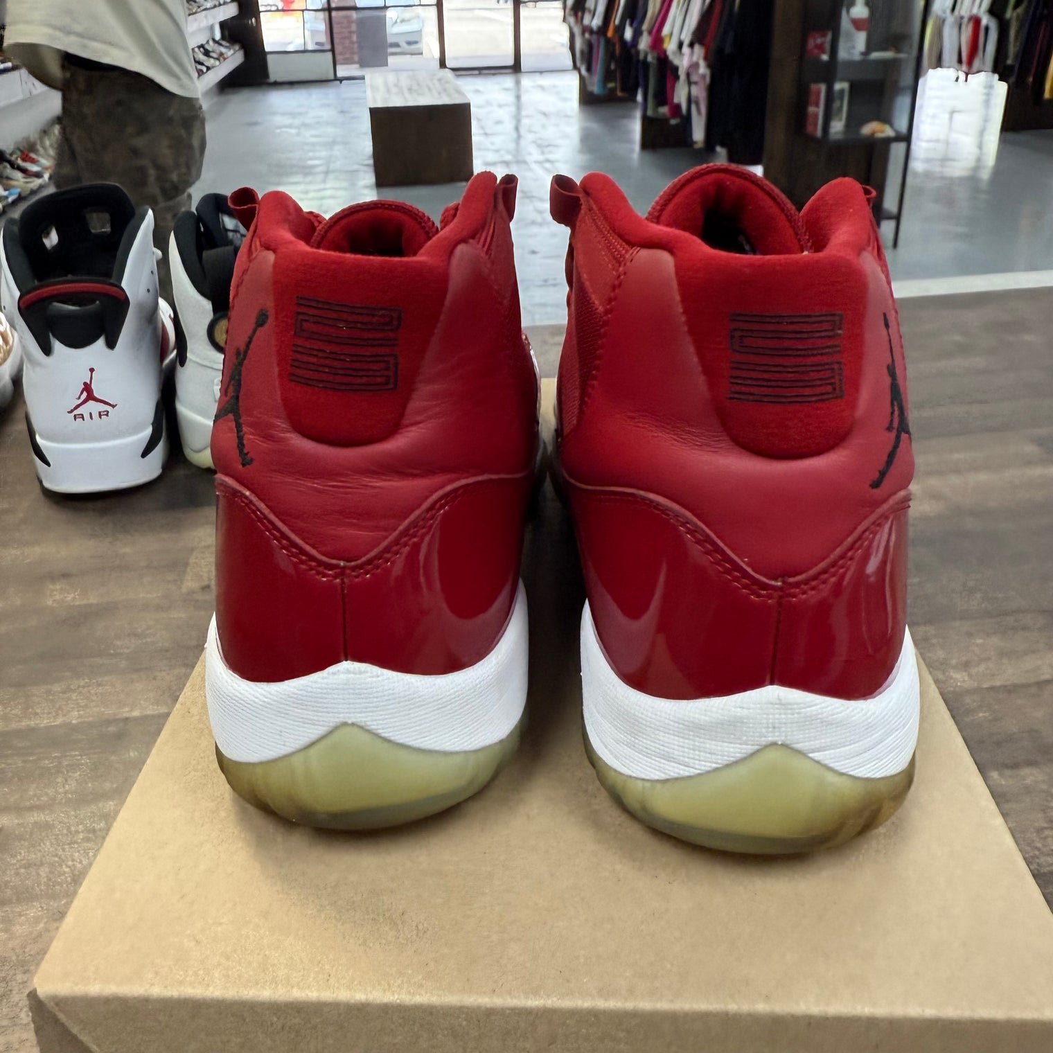 Win like 96 Jordan 11 (USED, No Box)