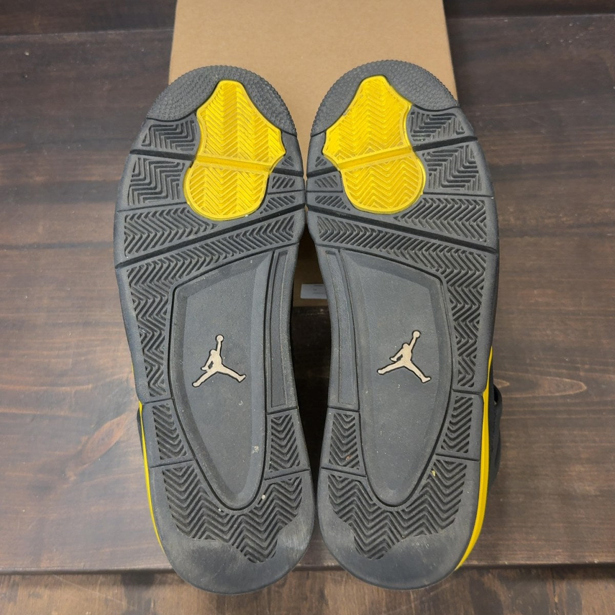 Jordan 4 Retro Thunder (2023) Size 14 (Pre-Owned) - Image 7