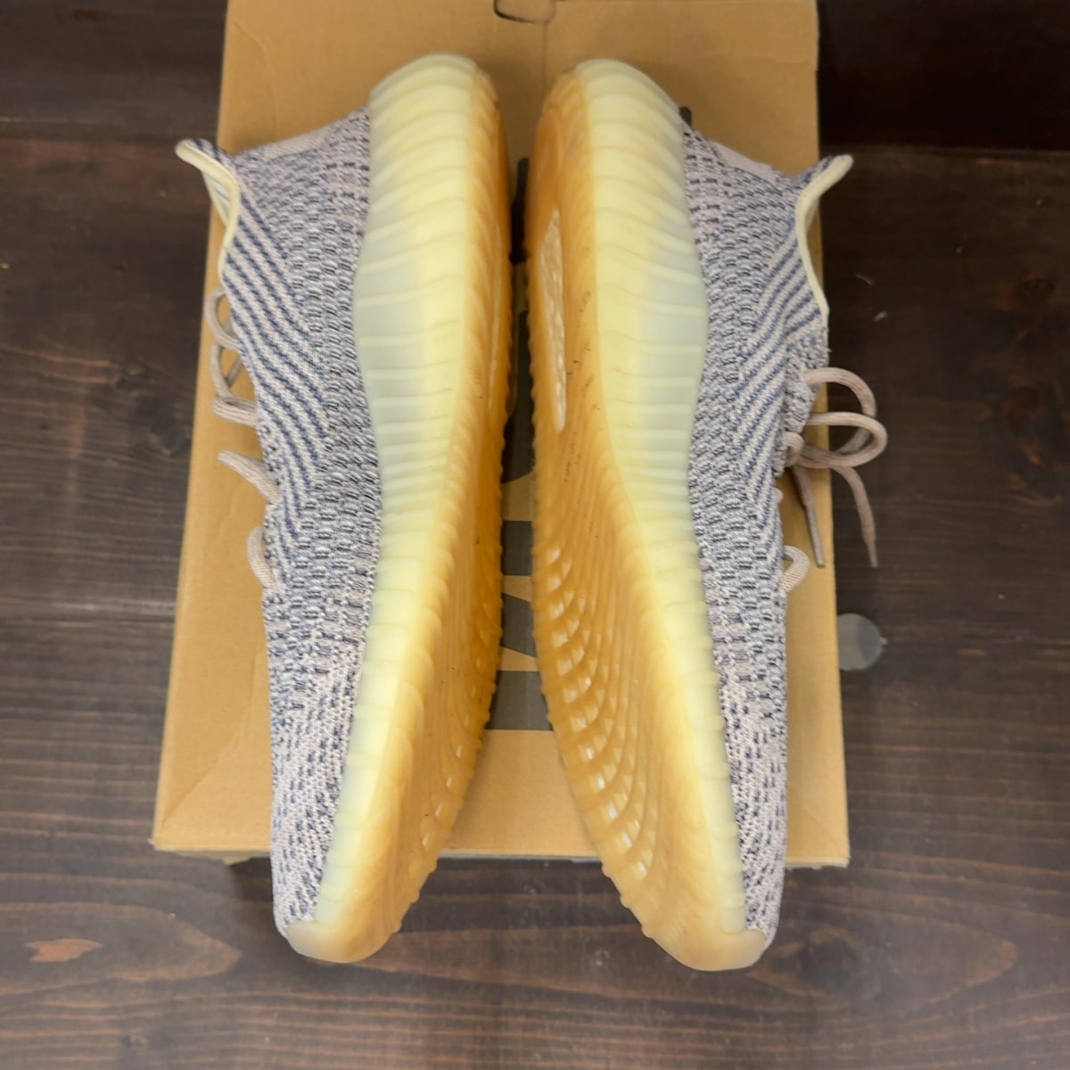 adidas Yeezy Boost 350 V2 Ash Pearl - Image 4