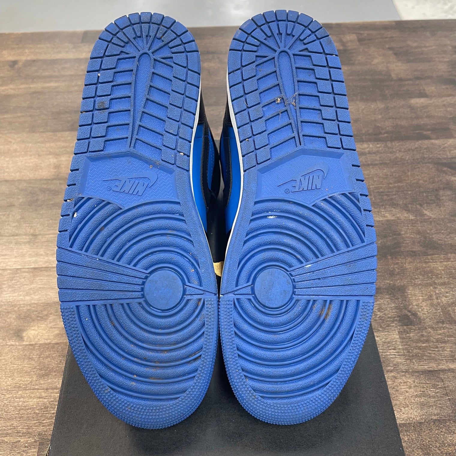 Black Royal Blue Jordan 1 Mid (USED)