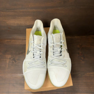 Nike Kyrie 3 Time to Shine Size 12 (Pre-Owned) - Image 3