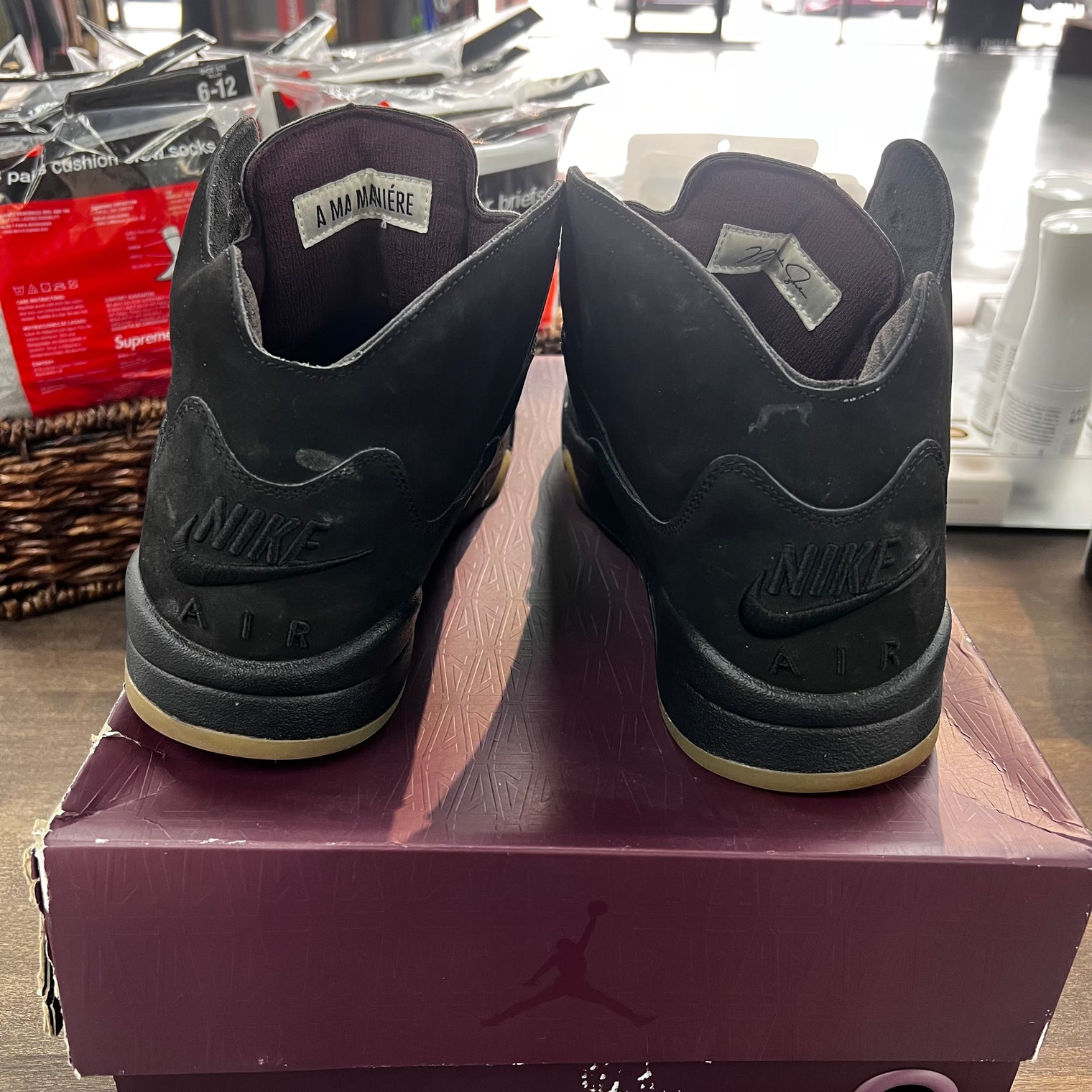 A Ma Maniere Dusk Jordan 5 (USED)