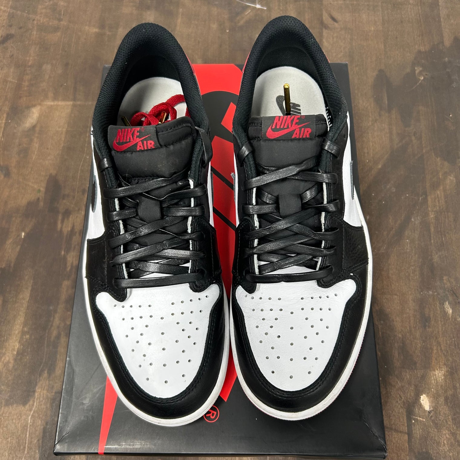 Black Toe Jordan 1 Low OG (USED)