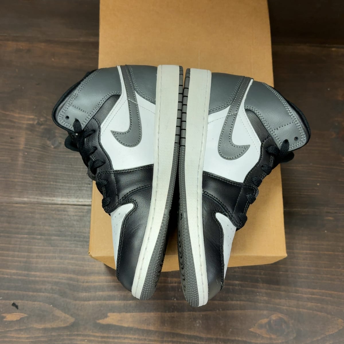 Jordan 1 Mid Black White Iron Grey (GS) Size 6.5Y (Pre-Owned) - aux