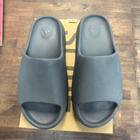 Slate Grey Yeezy Slide (USED)