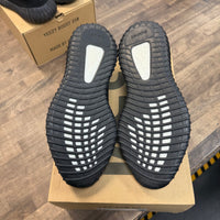 Core Red Yeezy 350 (USED)