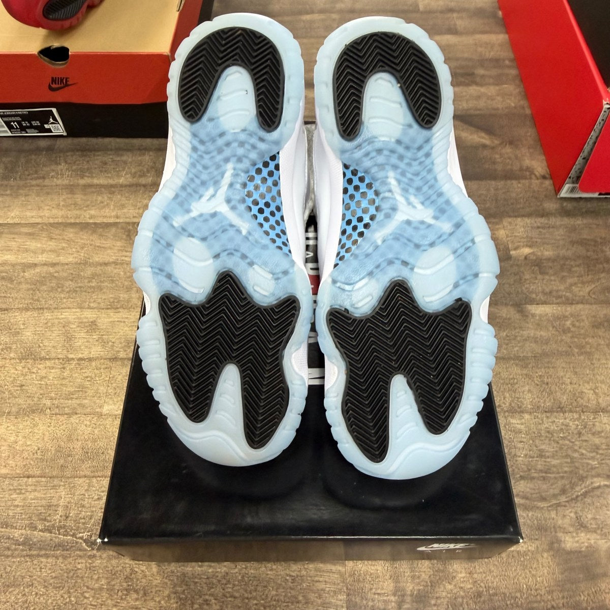 Jordan 11 Retro Legend Blue (2024) - Image 4