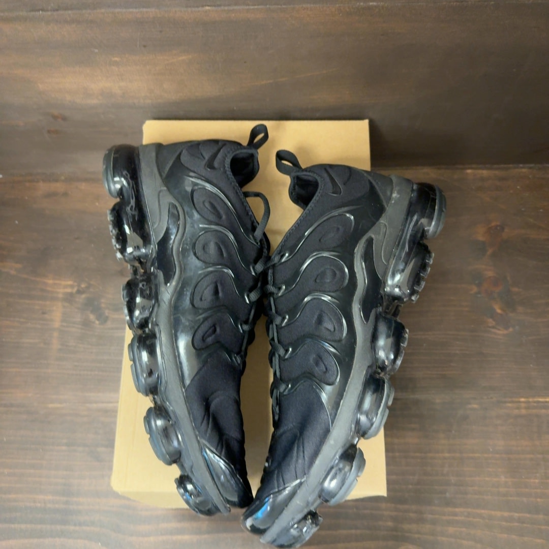 Nike Air VaporMax Plus Triple Black Size 12 (Pre-Owned) - Image 2