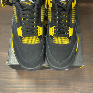 Jordan 4 Retro Thunder (2023) - Image 3