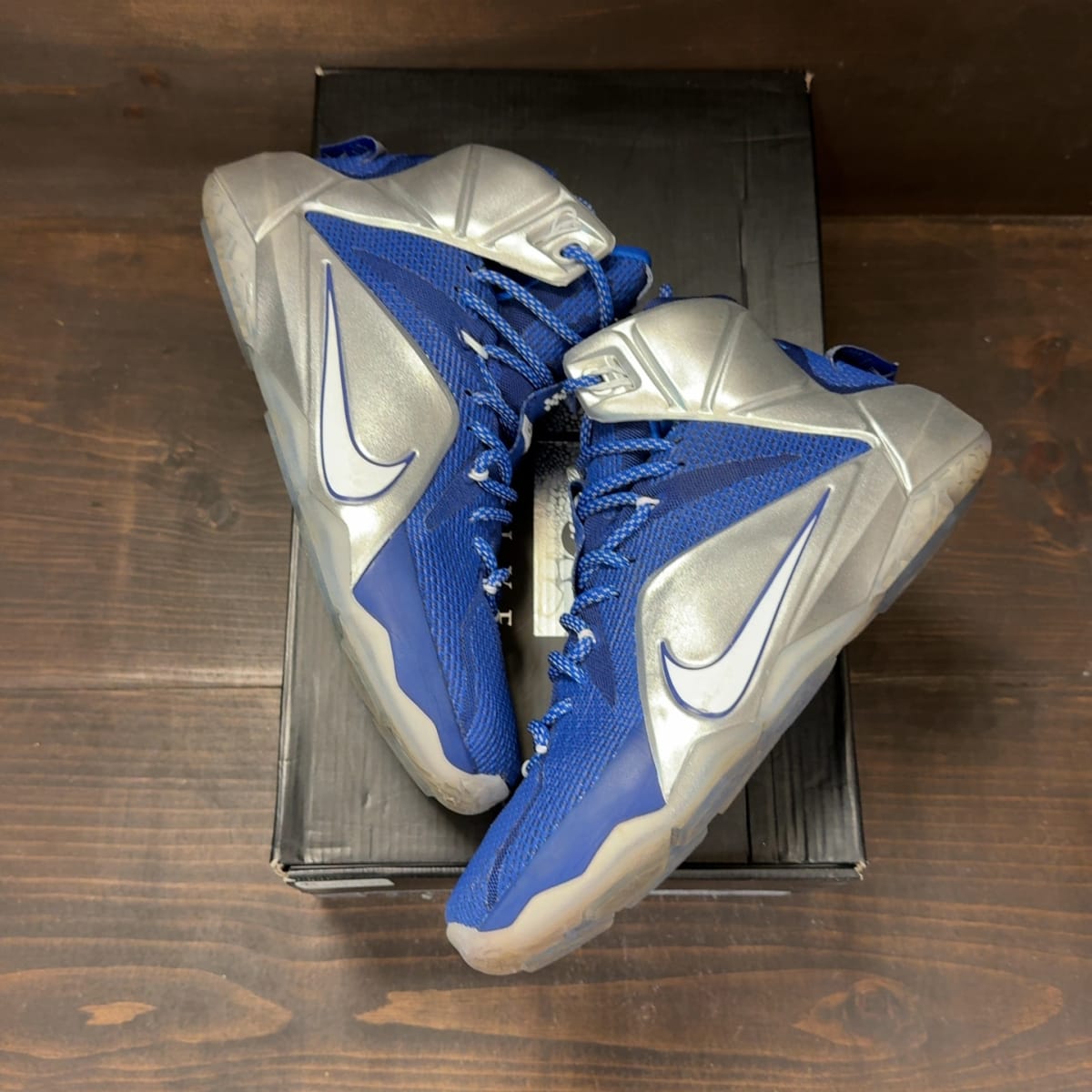 Nike LeBron 12 What If Size 9 (Pre-Owned) - back