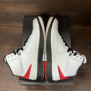 Jordan 2 Retro OG Chicago (2022) (GS) - Image 5
