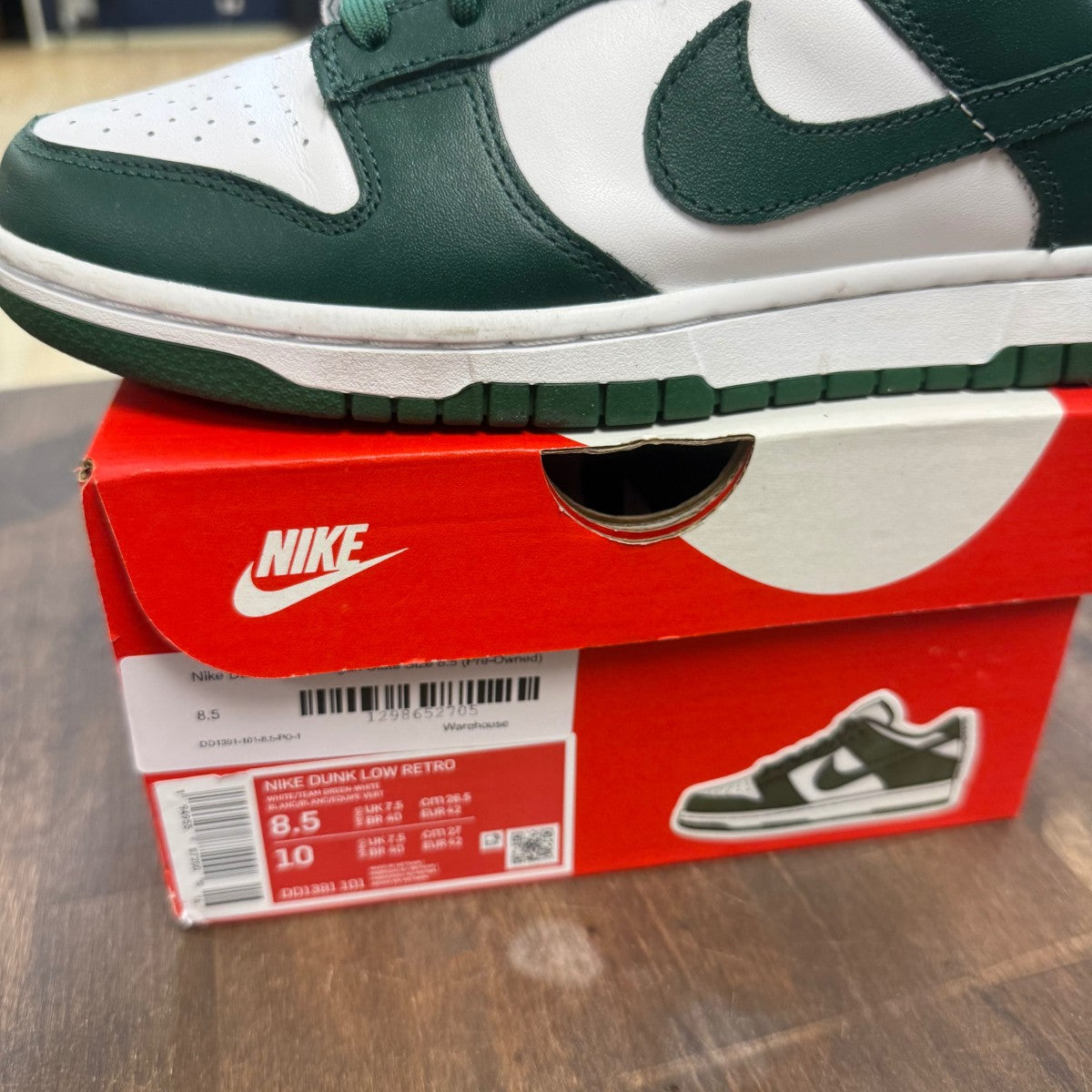 Nike Dunk Low Michigan State - Image 5