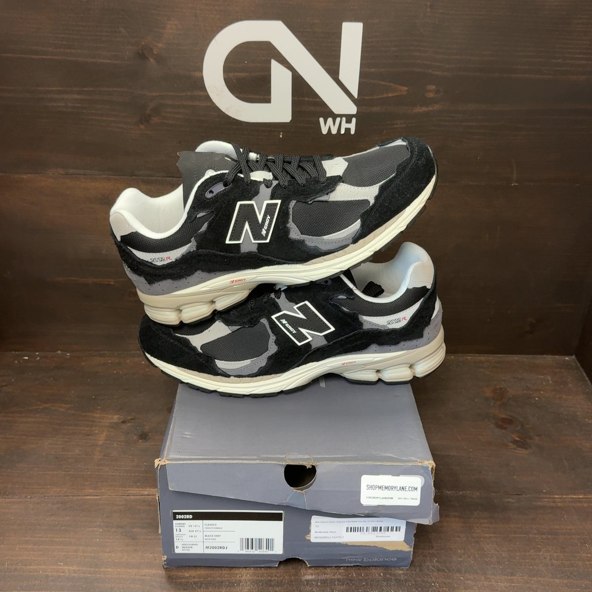New Balance 2002R Protection Pack Black Grey Size 13 (Pre-Owned) - front