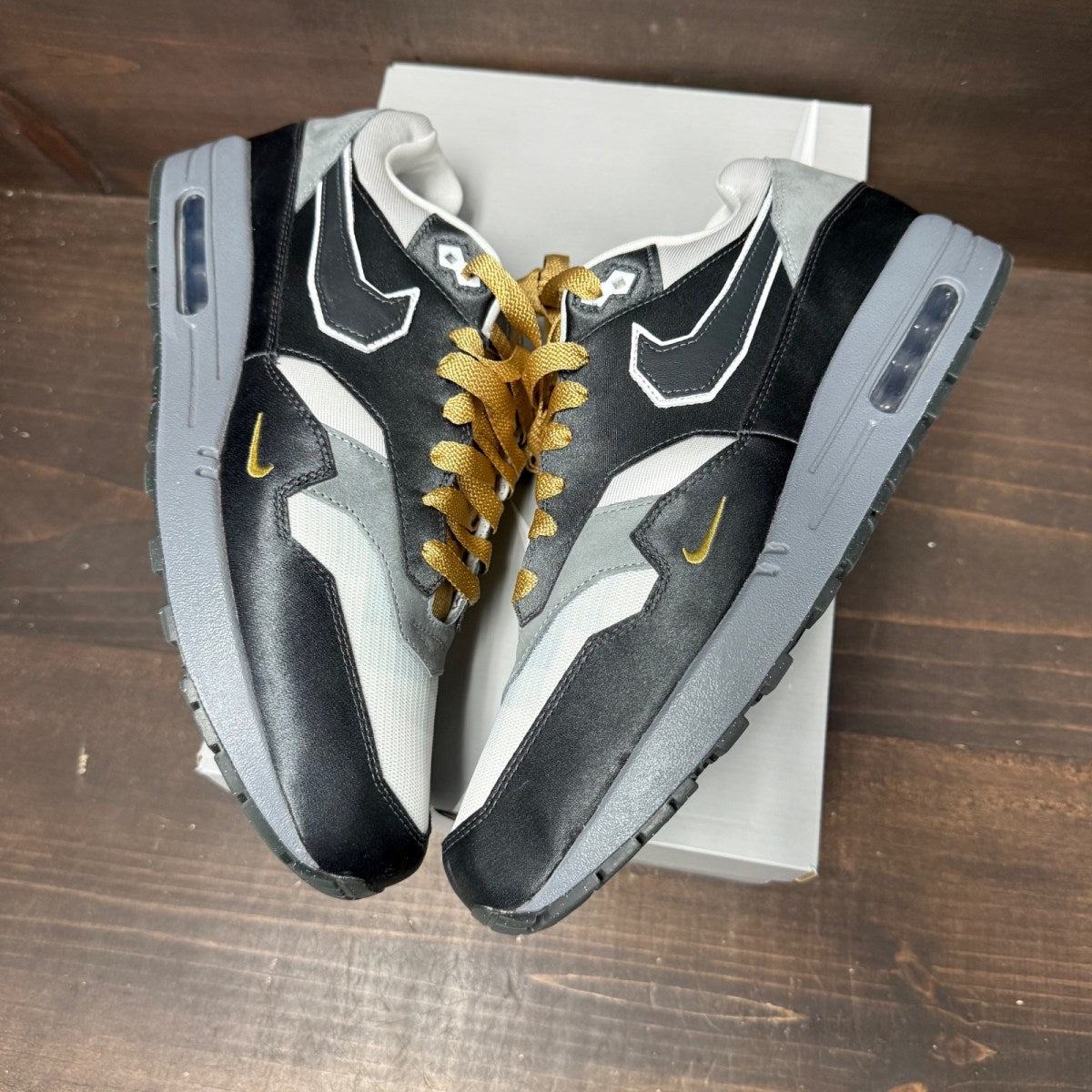 Nike Air Max 1 .SWOOSH Low Poly Big Head Mode - Image 4