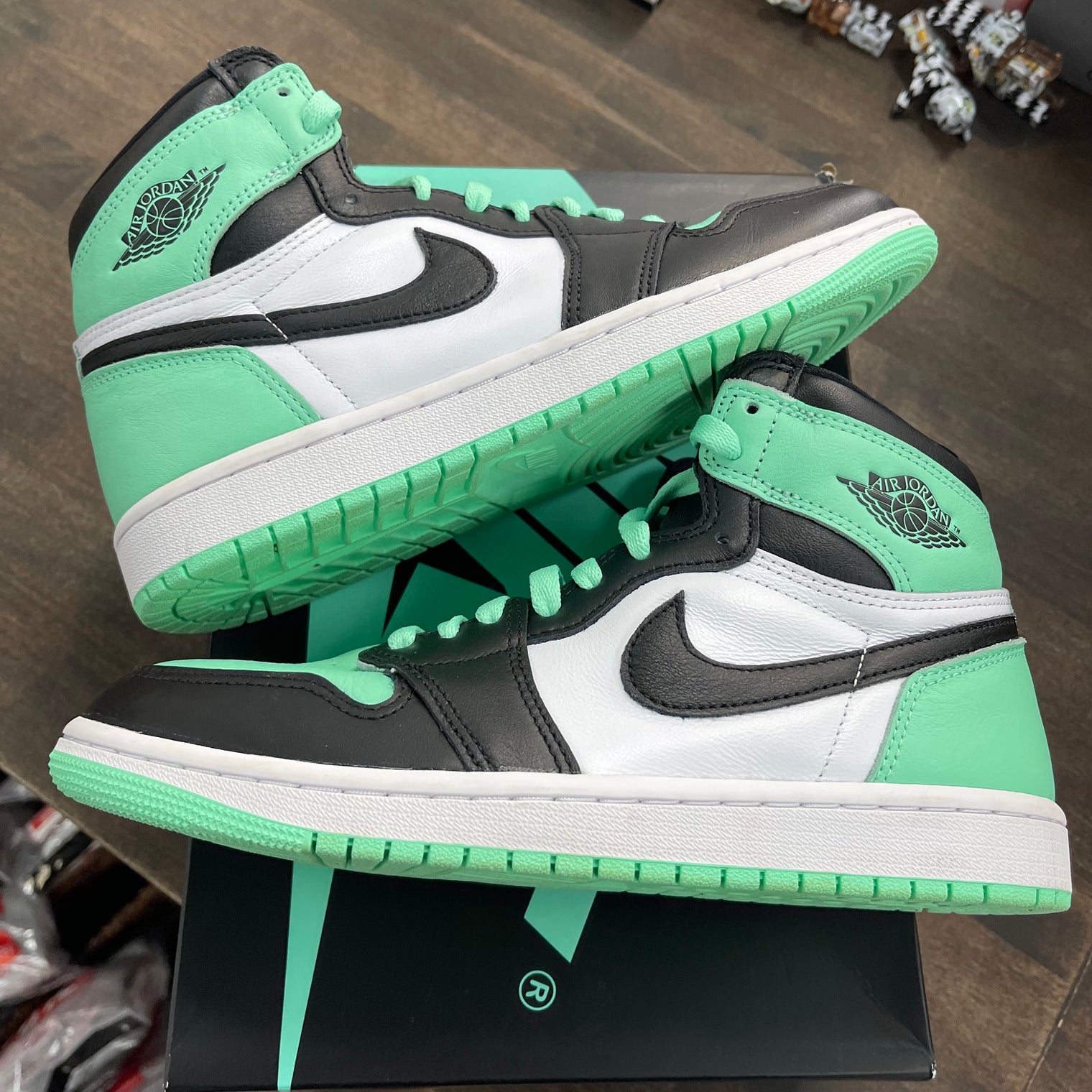 Green Glow Jordan 1 High (USED)