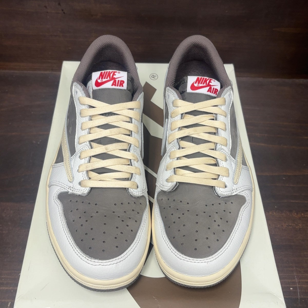 Jordan 1 Retro Low OG SP Travis Scott Reverse Mocha - Image 3