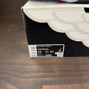 Jordan 2 Retro OG Chicago (2022) - Image 8
