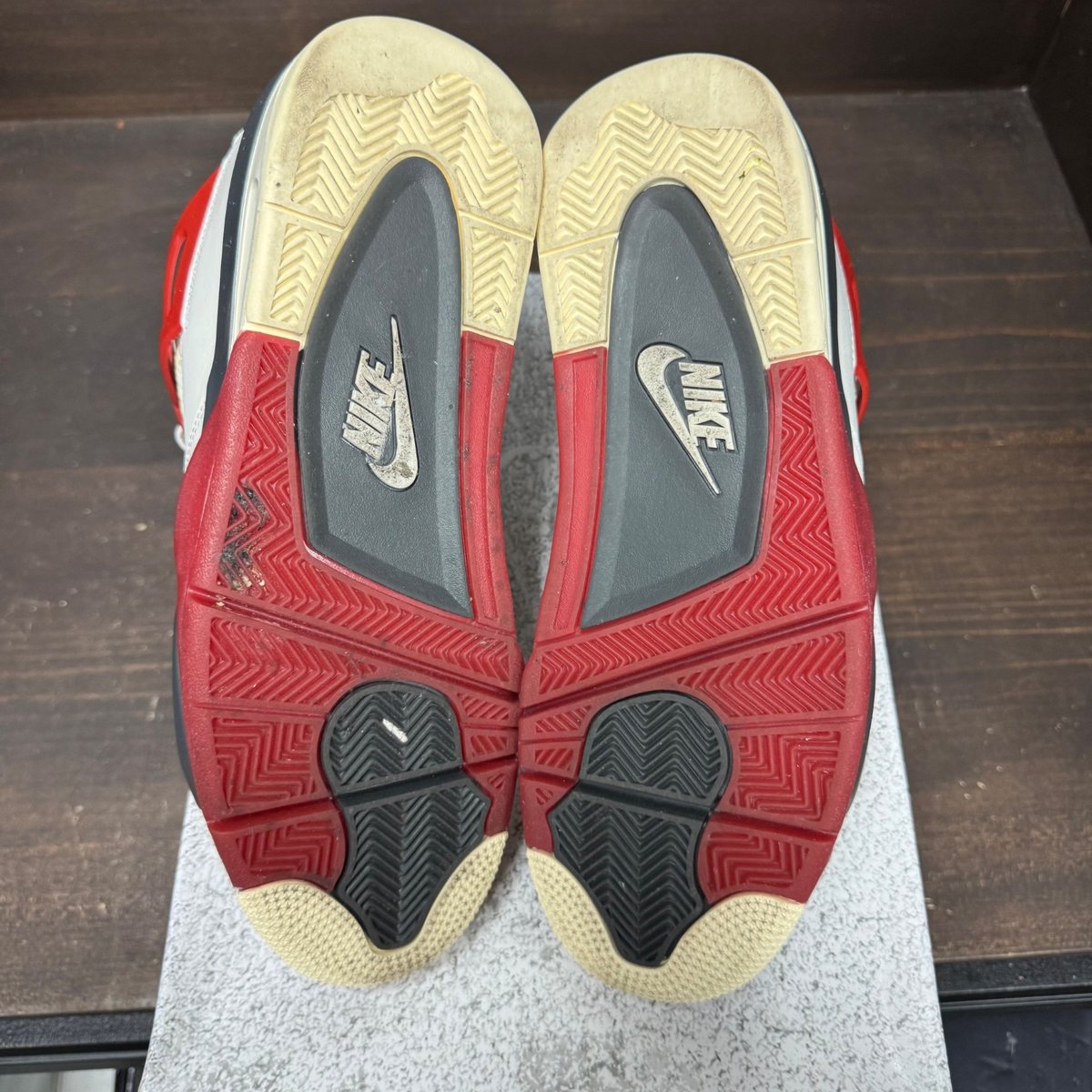 Jordan 4 Retro OG Nigel Sylvester Brick After Brick Size 10 (Pre-Owned) - box