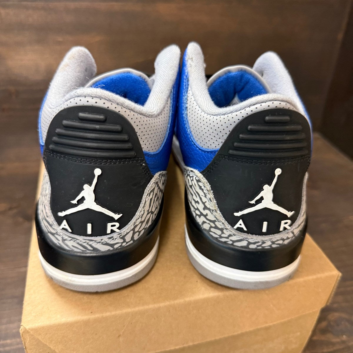 Jordan 3 Retro Varsity Royal Cement Size 11 (Pre-Owned) - Image 4