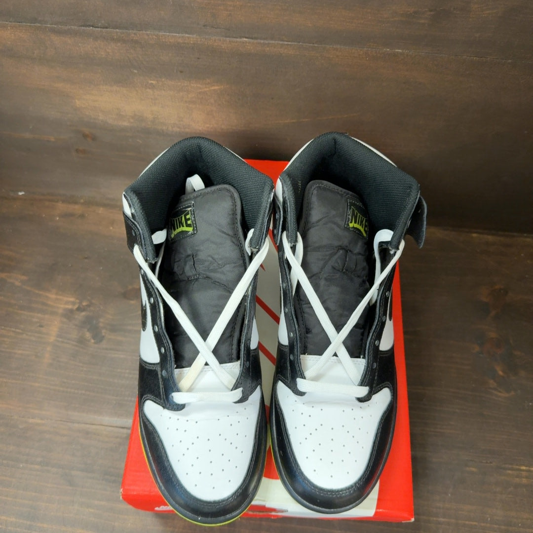 Nike Dunk High Electric Panda - Image 3