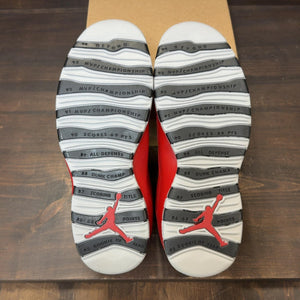 Jordan 10 Retro Bulls Over Broadway Size 10.5 - Image 6