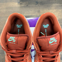 Mystic Red Nike SB Dunk Low (USED)