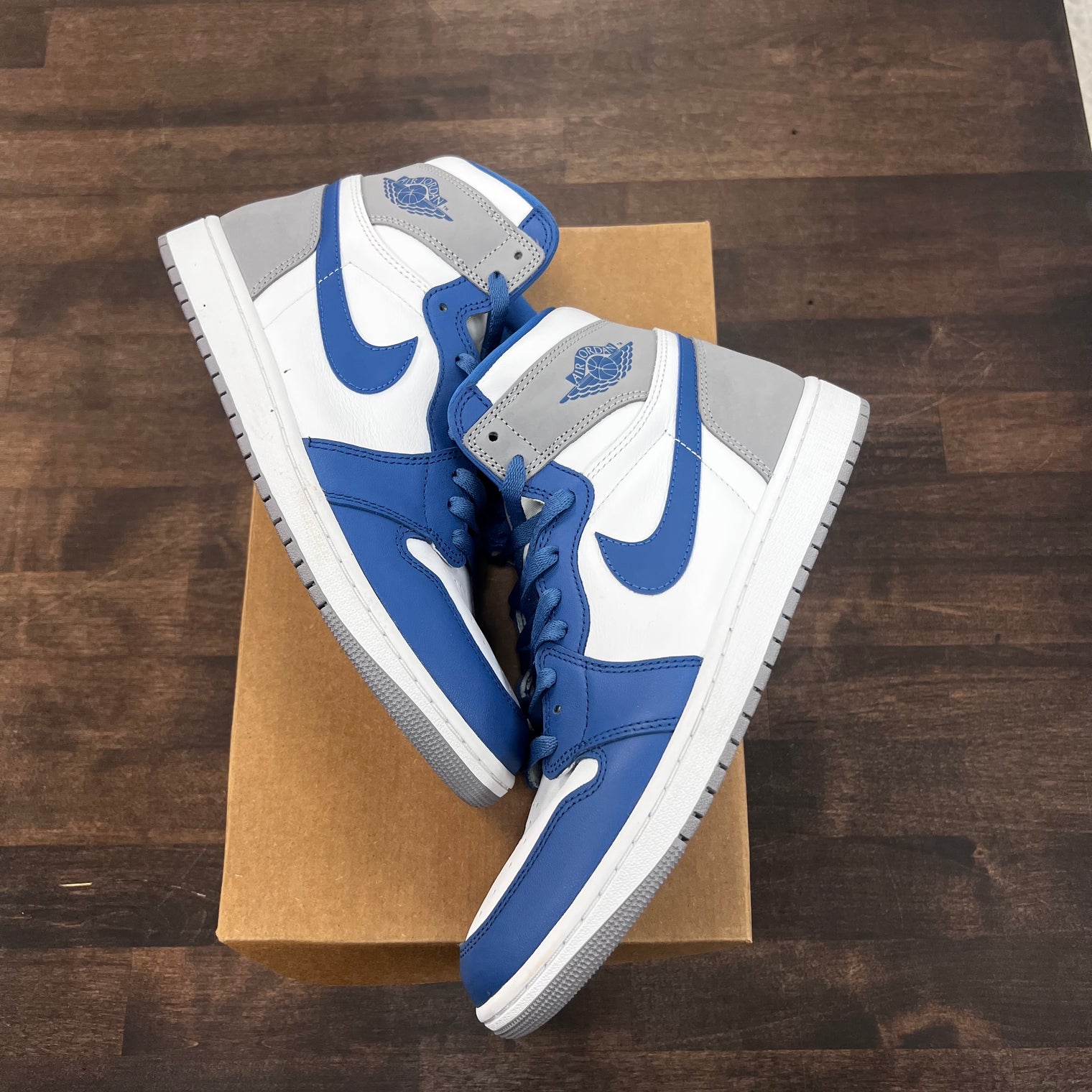 True Blue Jordan 1 High (USED)