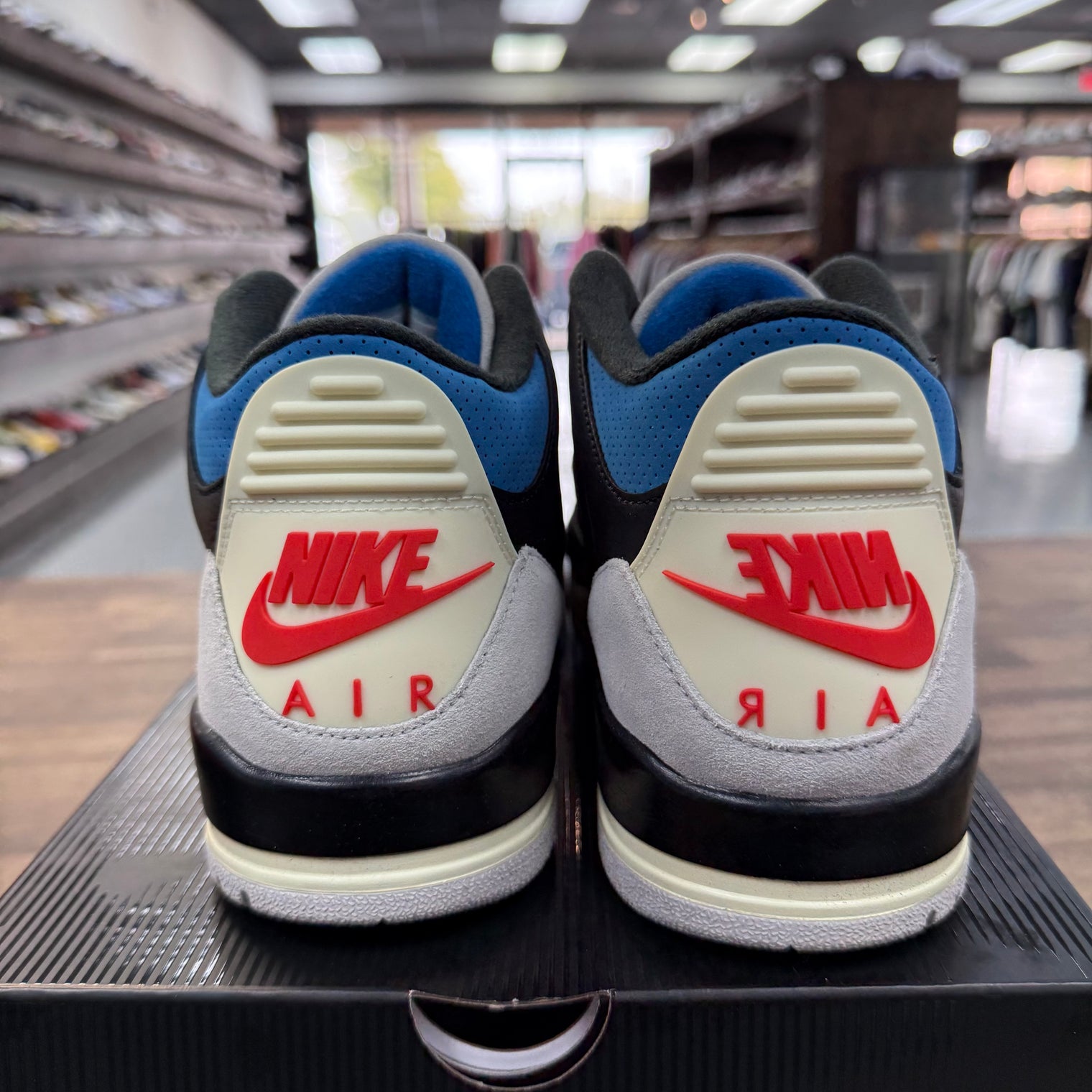 Rare Air Jordan 3 (USED)