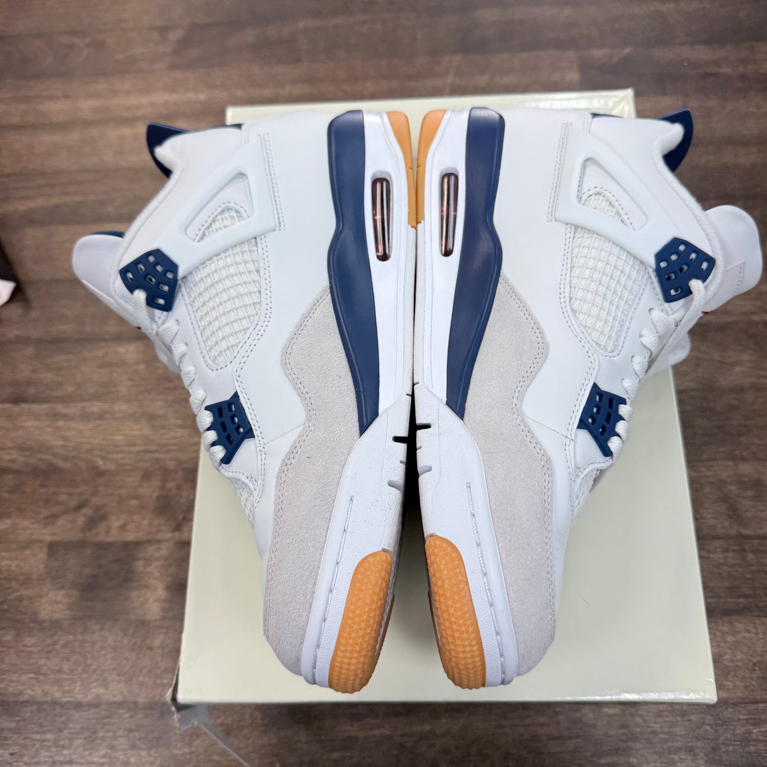 Navy SB Jordan 4 (USED)