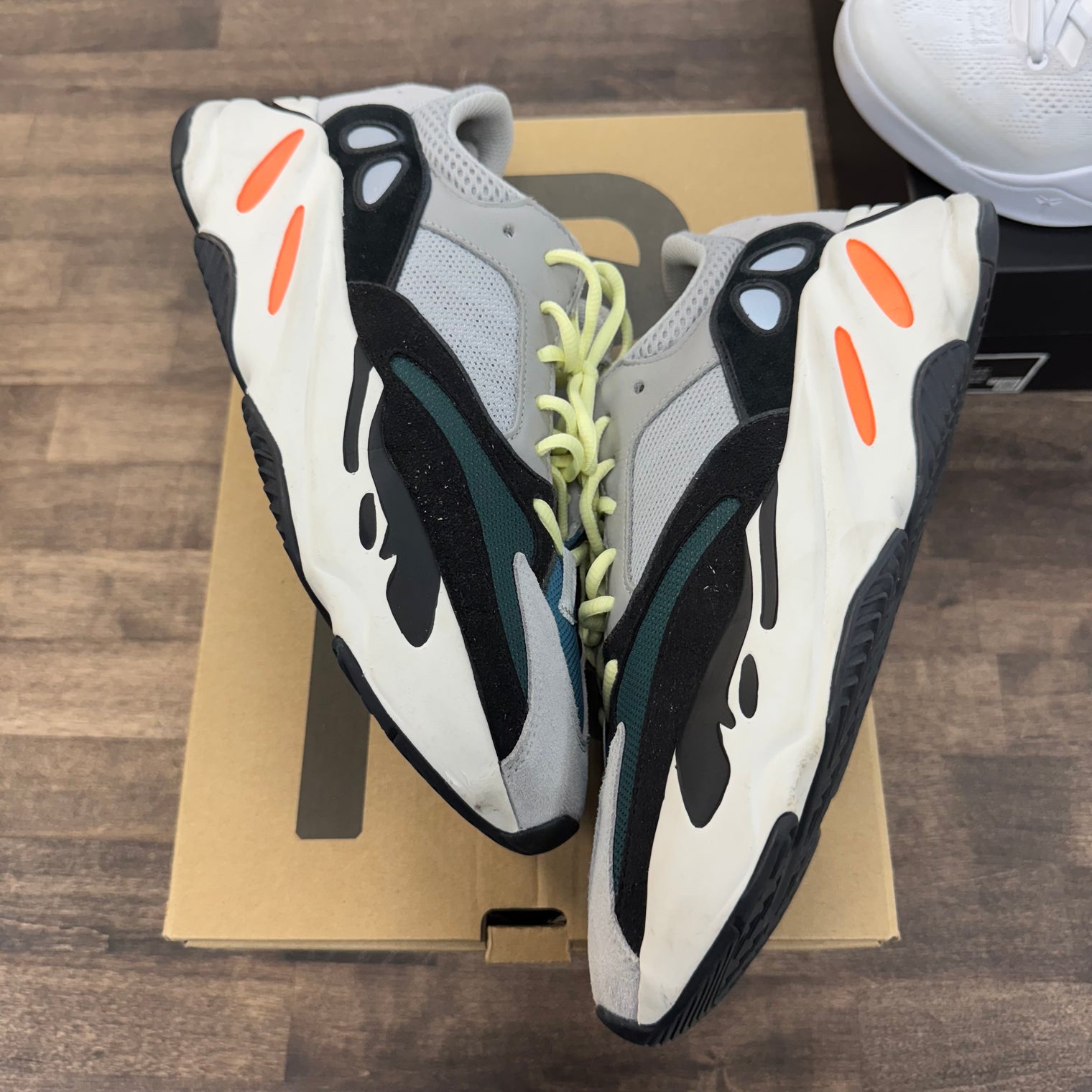 Wave Runner Yeezy 700 (USED)