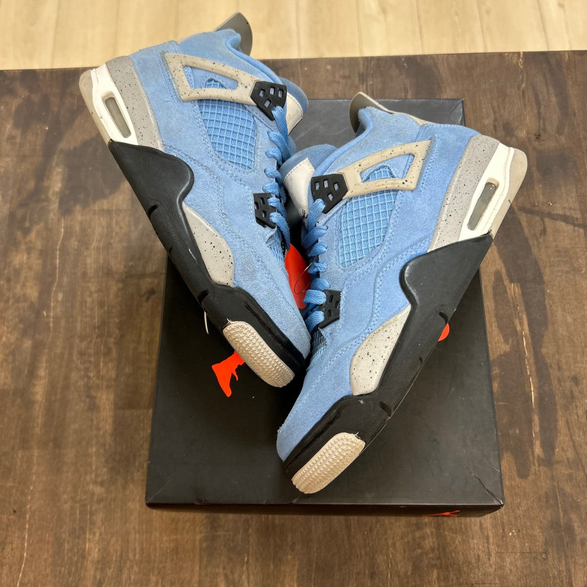 Jordan 4 Retro University Blue (GS) - Image 1