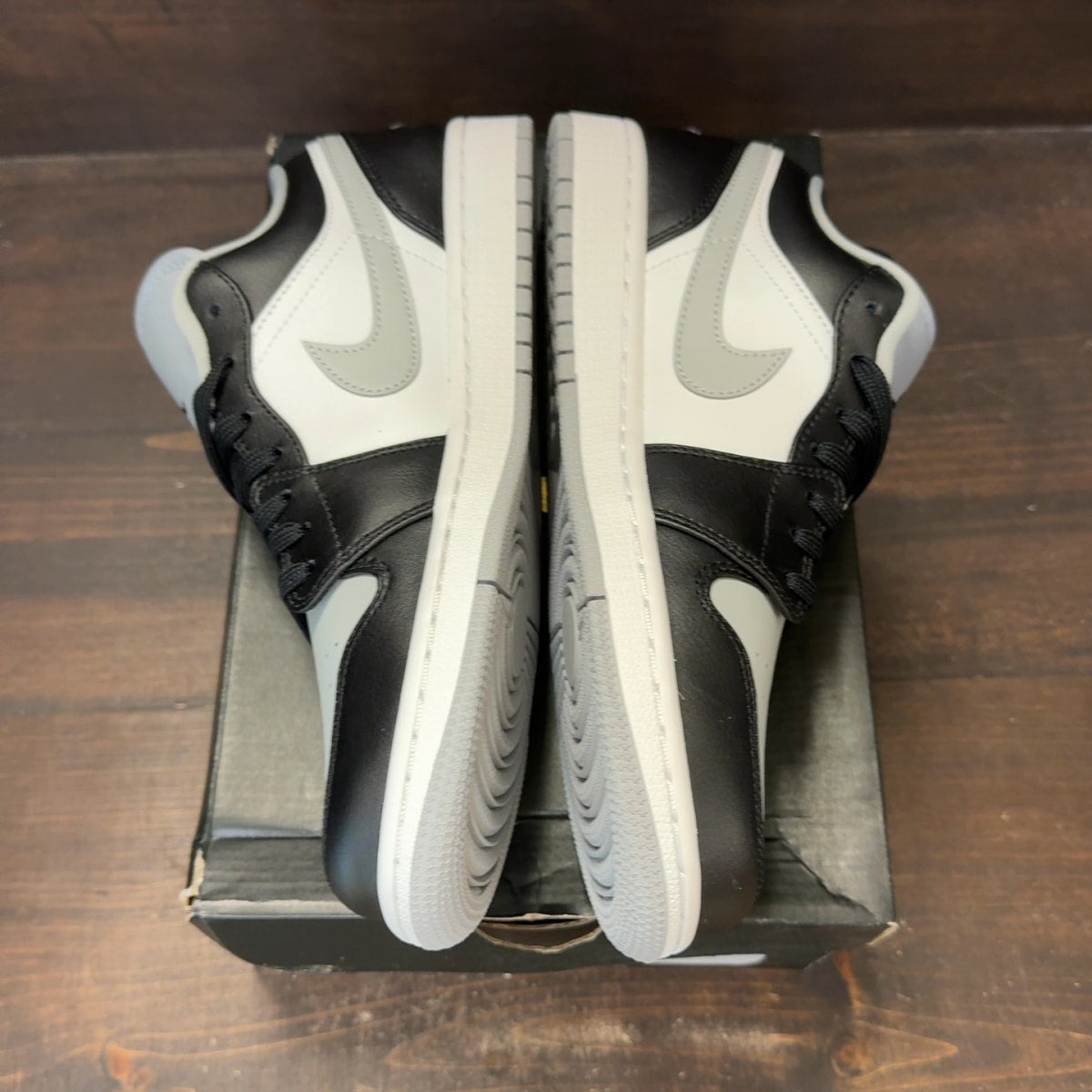 Jordan 1 Low Shadow - Image 4