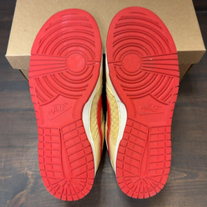 Nike Dunk Low Retro SE Strawberry Waffle Size 11 (Pre-Owned) - Image 7