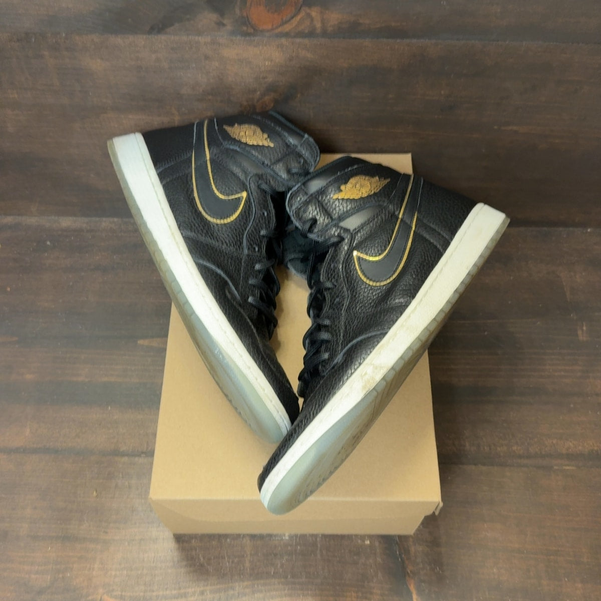 Jordan 1 Retro High City of Flight Size 13 (Pre-Owned) - Image 2