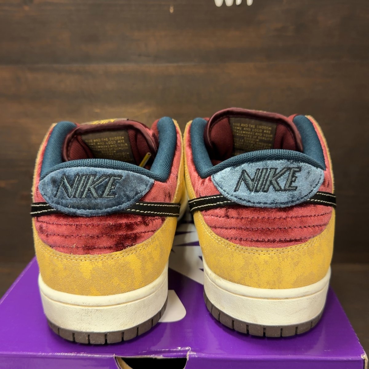 Nike SB Dunk Low City of Cinema Size 10.5 (Pre-Owned) - aux