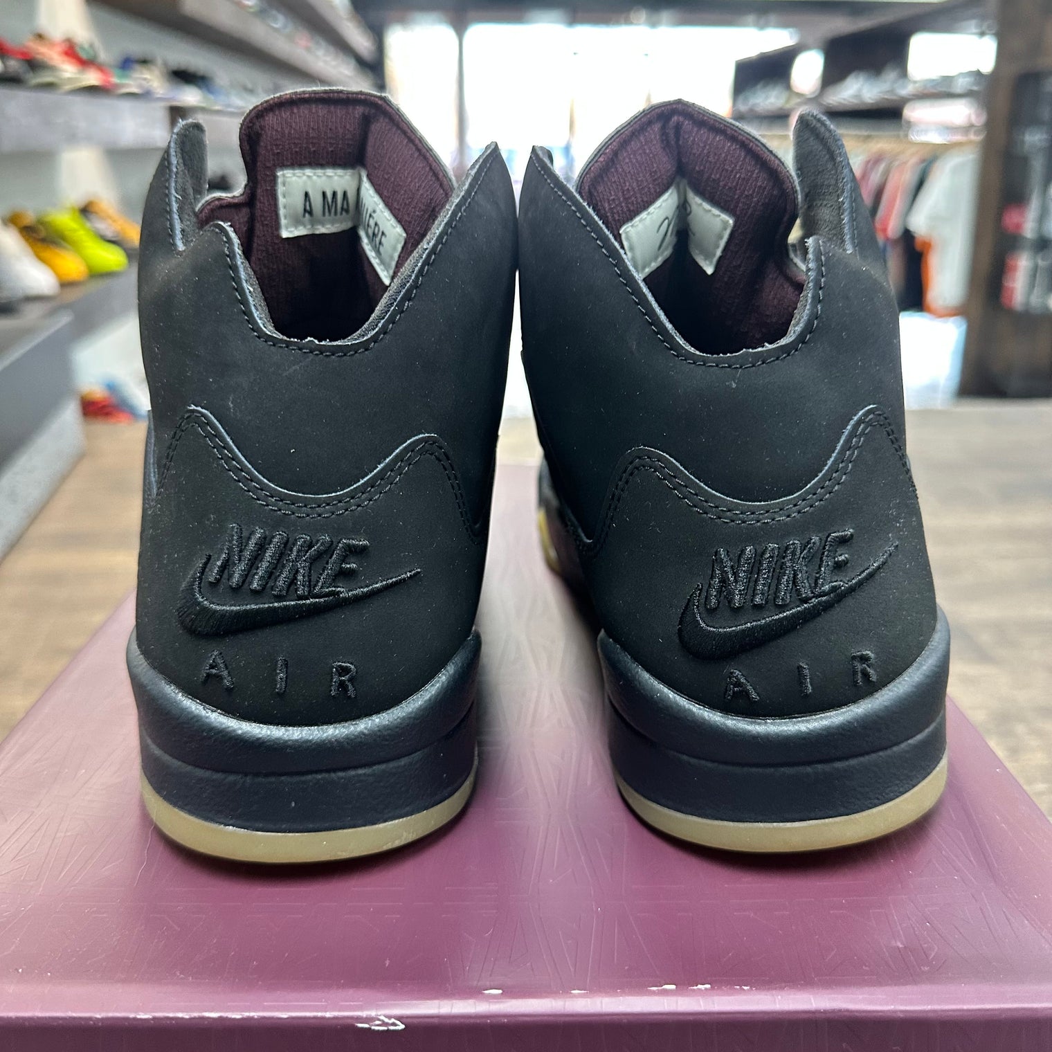 A Ma Maniere Dusk Jordan 5 (USED)