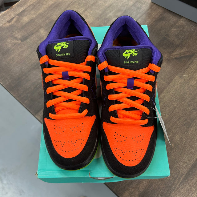 Night of Mischief SB Dunk Low (Lightly Worn)