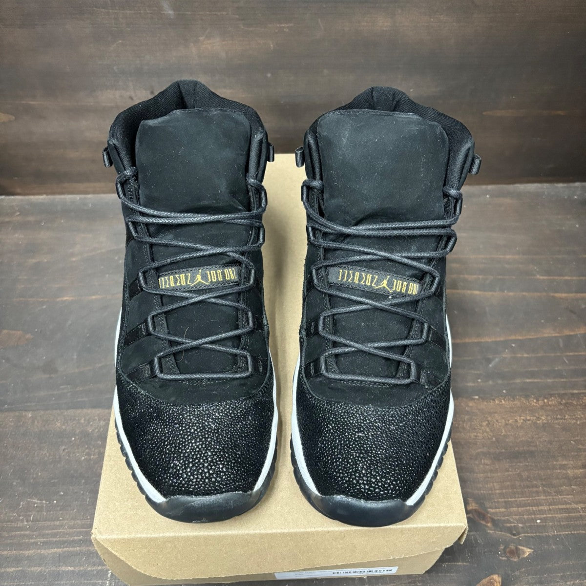 Jordan 11 Retro Heiress Black Stingray (GS) Size 9.5Y (Pre-Owned) - Image 3