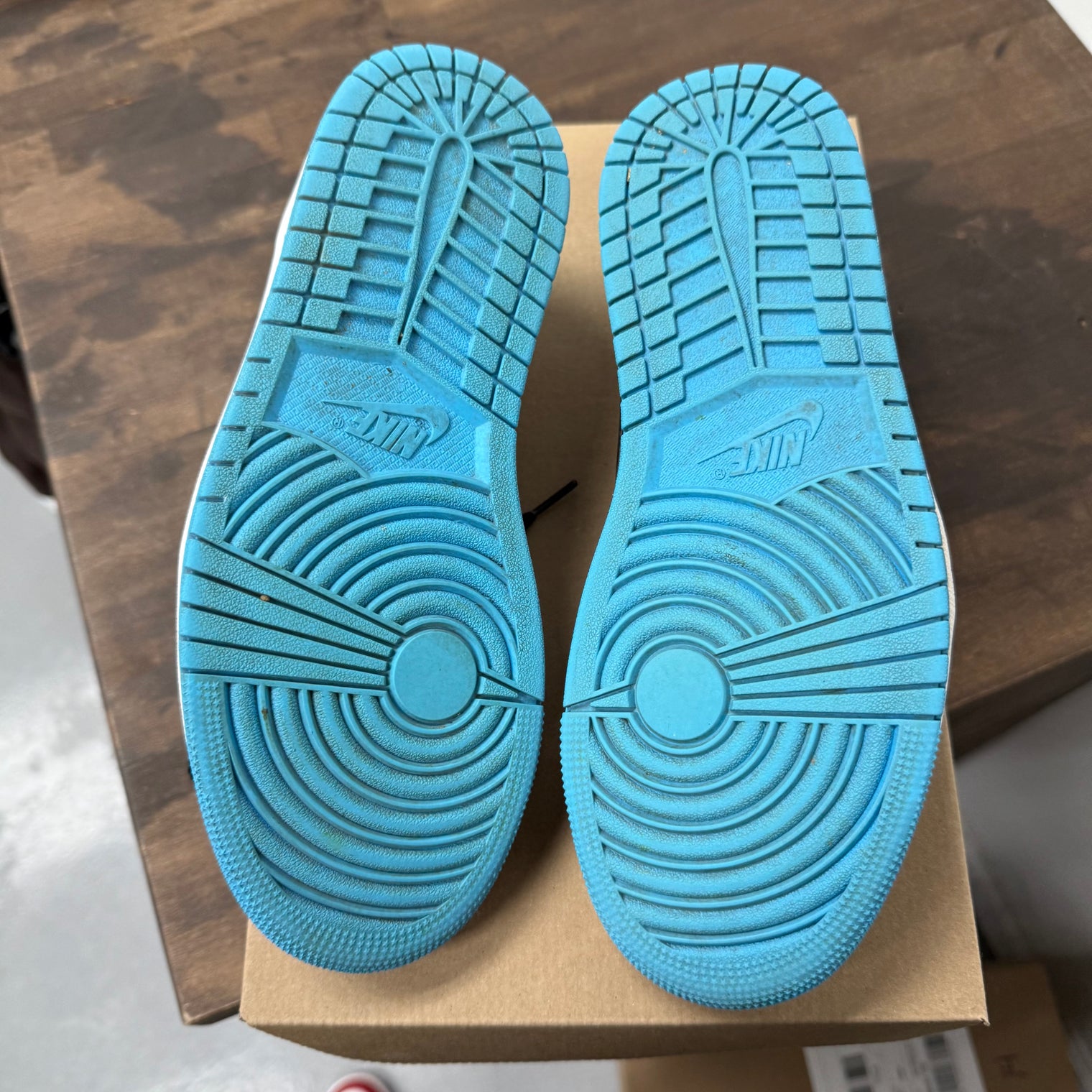 Powder Blue Jordan 1 Low OG (USED, No Box)