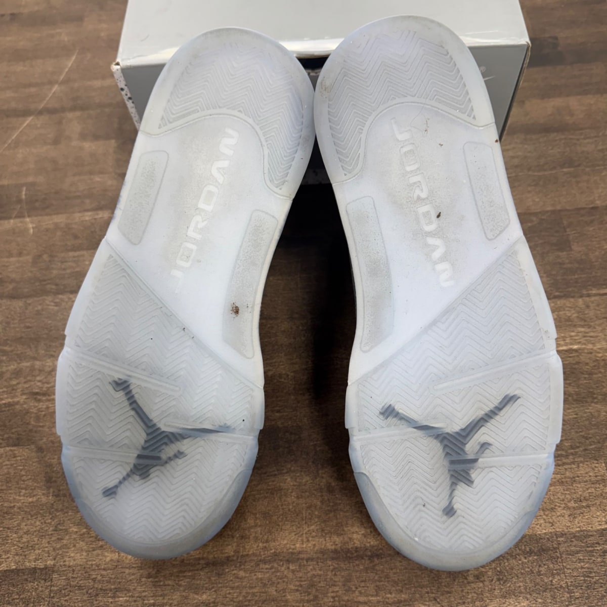 Jordan 5 Retro Wolf Grey (2026) - Image 4